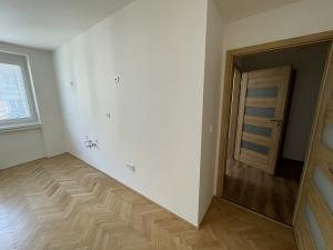 Prodej bytu 3+kk, Praha - Libeň, U svobodárny, 56 m2