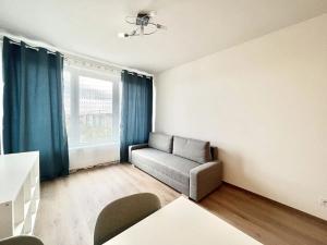 Pronájem bytu 3+kk, Praha - Záběhlice, Choceradská, 74 m2