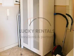 Pronájem bytu 1+kk, Praha - Nové Město, Legerova, 38 m2