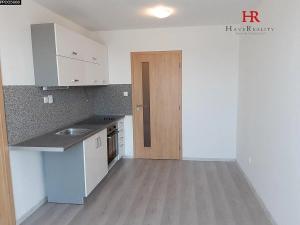 Pronájem bytu 2+kk, Milovice, Višňová, 33 m2