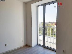 Pronájem bytu 2+kk, Milovice, Višňová, 33 m2