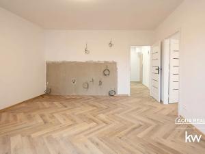 Prodej bytu 3+kk, Karlovy Vary, Šumavská, 68 m2