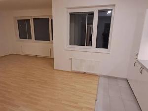 Pronájem bytu 3+kk, Praha - Letňany, Nepomuckých, 80 m2