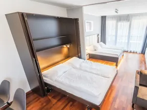 Pronájem bytu 1+kk, Praha - Nové Město, Na slupi, 52 m2