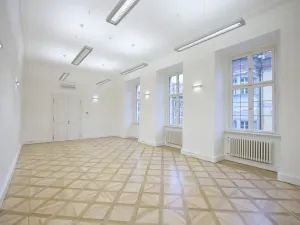 Pronájem kanceláře, Praha - Staré Město, Malé náměstí, 540 m2