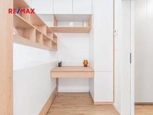 Pronájem bytu 1+kk, České Budějovice, Vrbenská, 40 m2