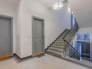 Pronájem bytu 2+kk, Praha - Vinohrady, Laubova, 74 m2