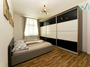 Prodej apartmánu, Karlovy Vary, K. Čapka, 593 m2