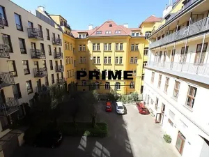 Pronájem kanceláře, Praha - Smíchov, Štefánikova, 57 m2