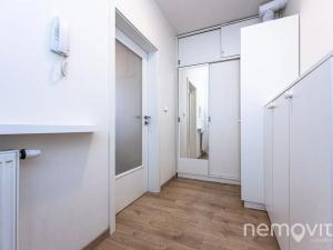 Pronájem bytu 2+kk, Praha - Holešovice, Bubenská, 84 m2