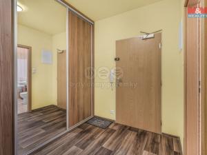 Prodej bytu 2+kk, Praha - Prosek, Kytlická, 52 m2