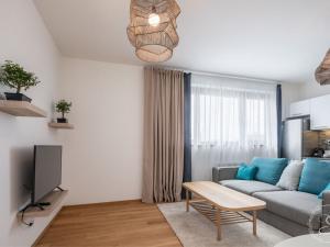 Pronájem bytu 2+kk, Praha - Holešovice, Dělnická, 60 m2