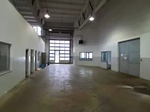 Pronájem kanceláře, Lišov, Hůrecká, 5000 m2