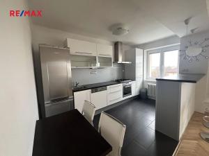 Pronájem bytu 2+kk, Kladno, Vrchlického, 65 m2