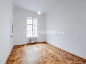 Pronájem bytu 3+1, Praha - Vinohrady, náměstí Míru, 130 m2