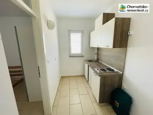 Prodej bytu 3+kk, Novalja, Chorvatsko, 89 m2