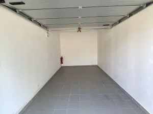 Pronájem garáže, Holice, Hradecká, 20 m2