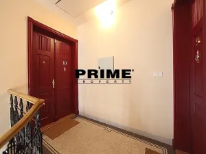 Pronájem bytu 2+kk, Praha - Vinohrady, Na Kozačce, 48 m2