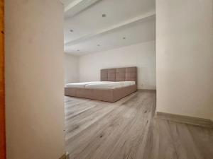 Pronájem bytu 3+kk, Praha - Vinohrady, 80 m2