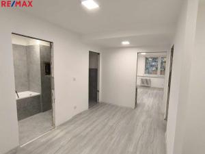 Prodej bytu 4+kk, Praha - Kobylisy, Pohnertova, 85 m2