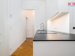 Prodej bytu 2+kk, Praha - Nové Město, Trojická, 66 m2