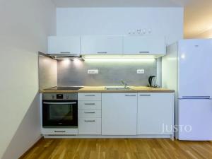 Pronájem bytu 1+kk, Uherské Hradiště, Zelný trh, 42 m2