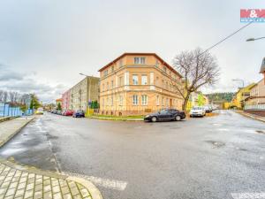 Prodej bytu 4+1, Karlovy Vary - Dvory, Na Průhoně, 93 m2