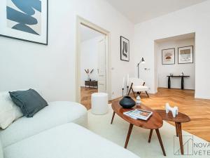 Prodej bytu 2+kk, Praha - Malá Strana, Újezd, 71 m2