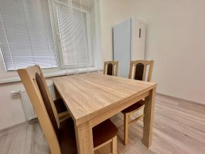 Pronájem bytu 2+kk, Praha - Strašnice, Nad olšinami, 50 m2