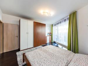 Prodej bytu 2+kk, Praha - Hlubočepy, Devonská, 66 m2