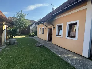 Prodej rodinného domu, Bělá pod Bezdězem, 180 m2