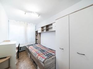 Prodej bytu 2+1, Praha - Karlín, Nekvasilova, 42 m2