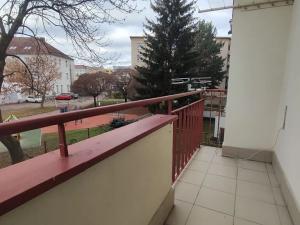 Pronájem bytu 2+1, Hradec Králové, Smetanovo nábřeží, 64 m2