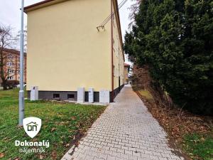 Pronájem bytu 2+1, Kralupy nad Vltavou, třída Legií, 50 m2