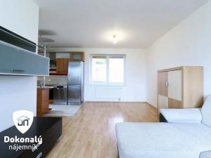 Pronájem bytu 3+kk, Praha - Horní Měcholupy, Padovská, 72 m2