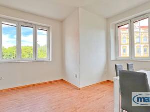 Pronájem bytu 2+kk, Holice, Hradecká, 45 m2