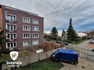 Pronájem bytu 2+1, Praha - Strašnice, Gutova, 55 m2