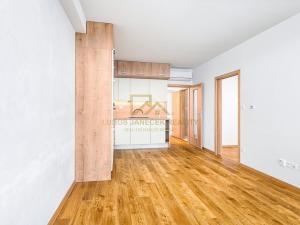 Pronájem bytu 2+kk, Sezimovo Ústí, náměstí Tomáše Bati, 49 m2