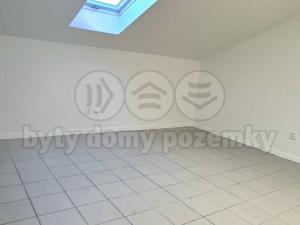 Pronájem bytu 2+1, Praha, Mladoboleslavská, 49 m2