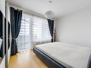 Pronájem bytu 2+kk, Praha - Horní Měcholupy, Modenská, 67 m2