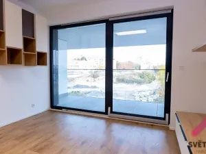 Pronájem bytu 1+kk, Praha - Žižkov, Šrámkové, 35 m2