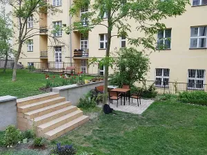 Pronájem bytu 3+1, Praha - Žižkov, Baranova, 90 m2