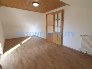 Pronájem bytu 2+kk, Praha - Satalice, Bošínská, 65 m2