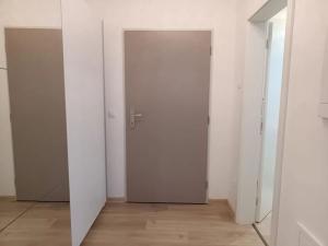 Pronájem bytu 1+kk, České Budějovice, O. Nedbala, 42 m2