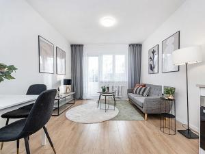 Prodej bytu 3+kk, Praha - Malešice, Počernická, 56 m2