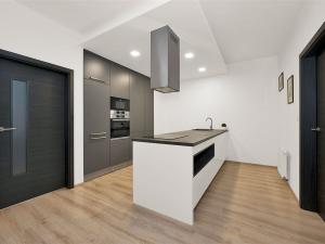 Prodej bytu 3+kk, Slatina, 77 m2