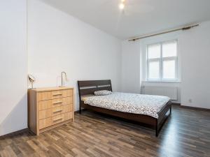 Pronájem bytu 3+1, Praha - Košíře, Mahenova, 80 m2