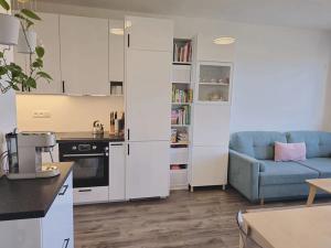 Prodej bytu 2+kk, Praha - Libuš, Novodvorská, 49 m2