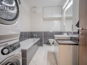 Prodej bytu 2+kk, Praha - Dolní Měcholupy, Kardausova, 54 m2