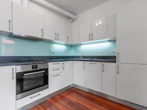 Pronájem bytu 2+kk, Praha - Malešice, Počernická, 57 m2